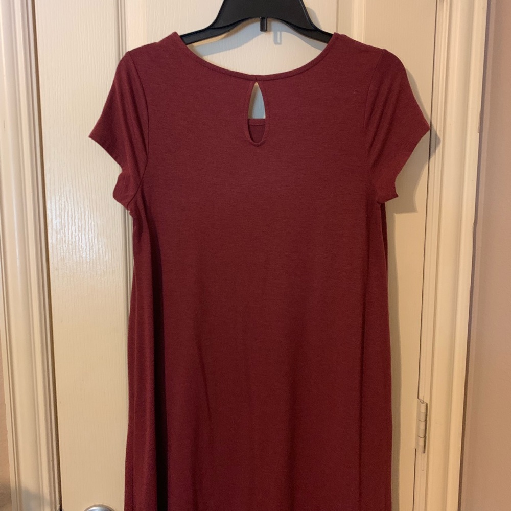 Maroon Dress 🔮 - Picture 3 of 4